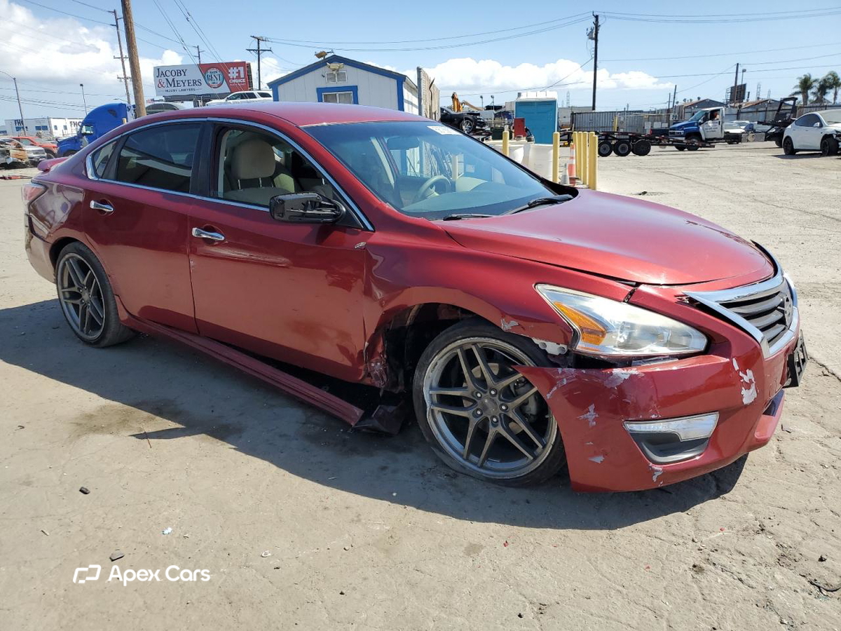 Nissan Altima 2015
