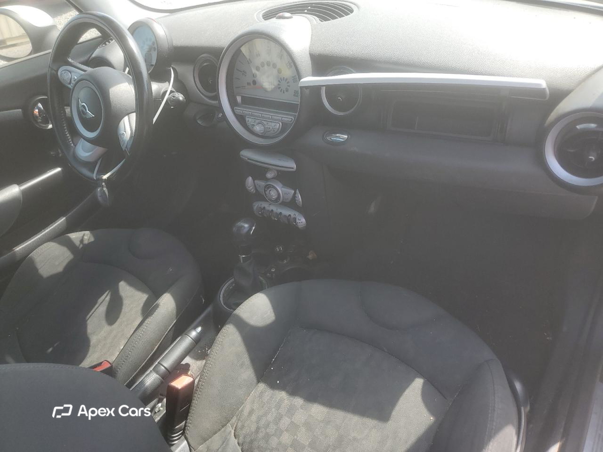MINI Cooper 2010