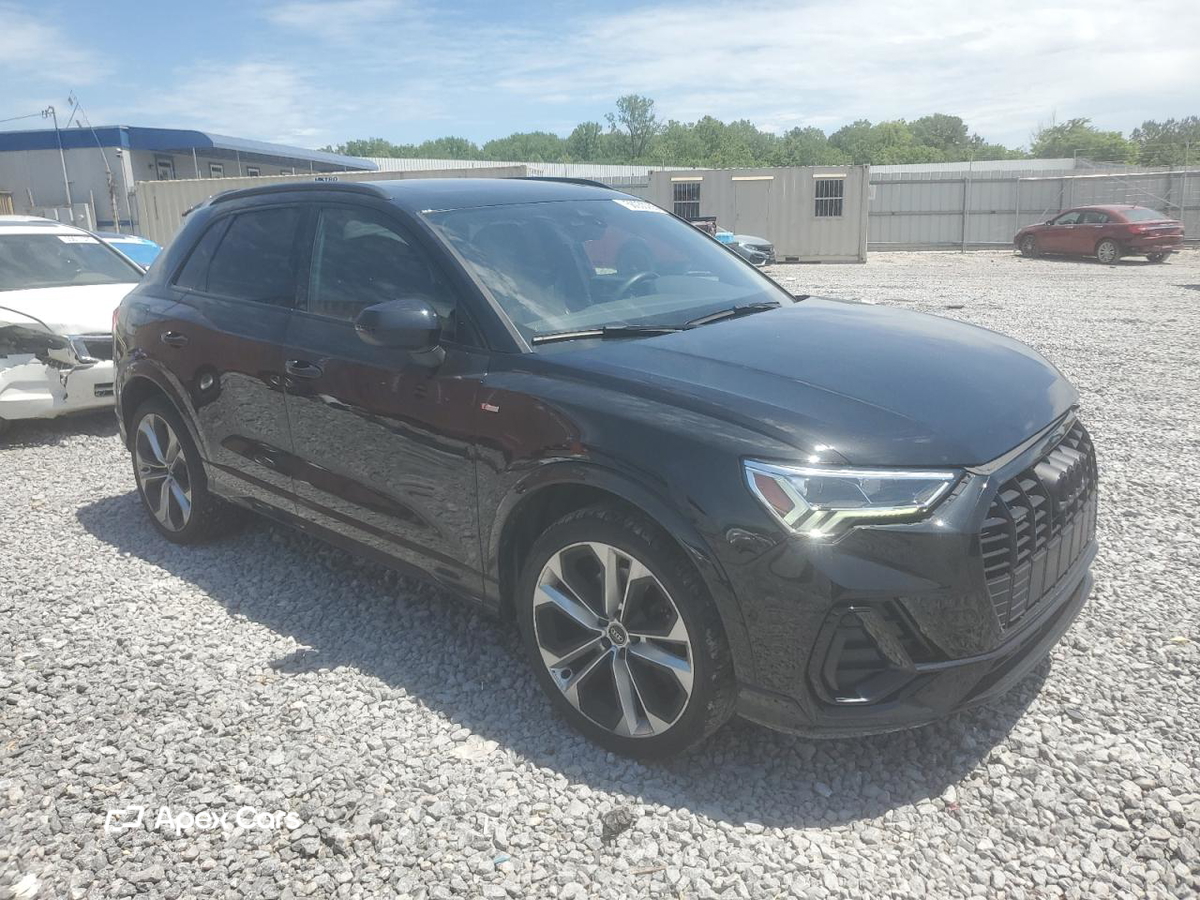 Audi Q3 2021
