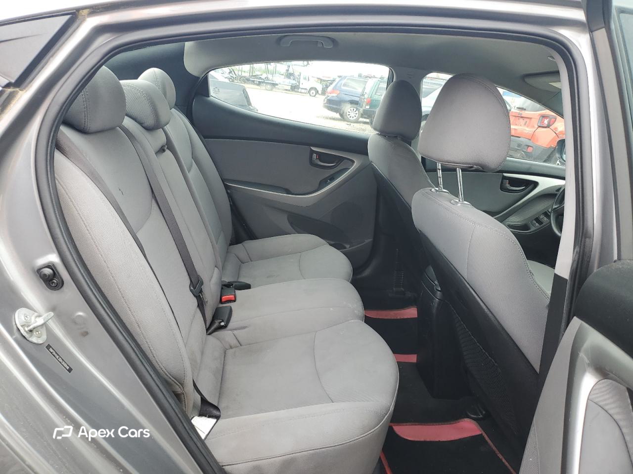 Hyundai Elantra 2013