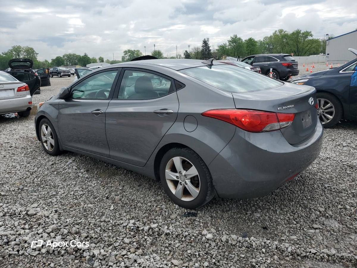 Hyundai Elantra 2013