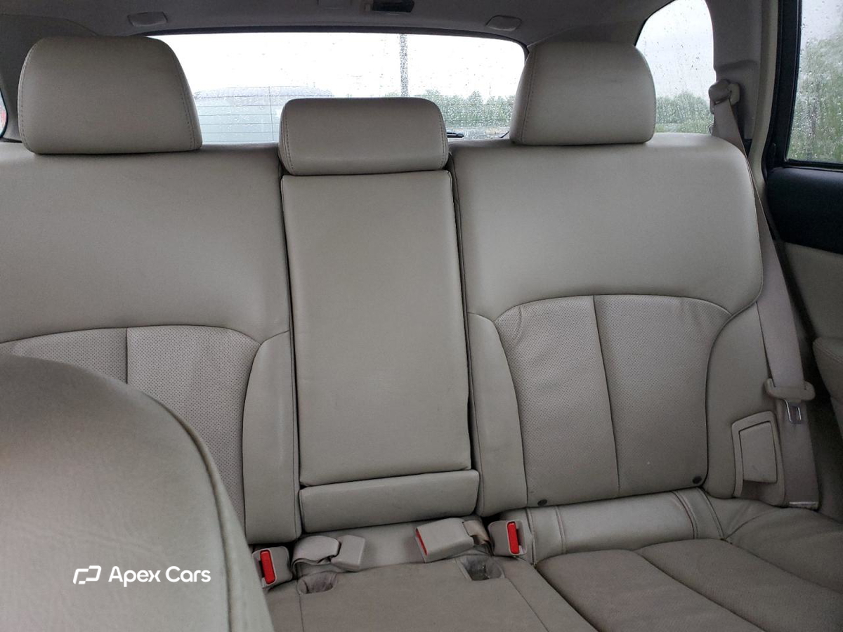 Subaru Outback 2012