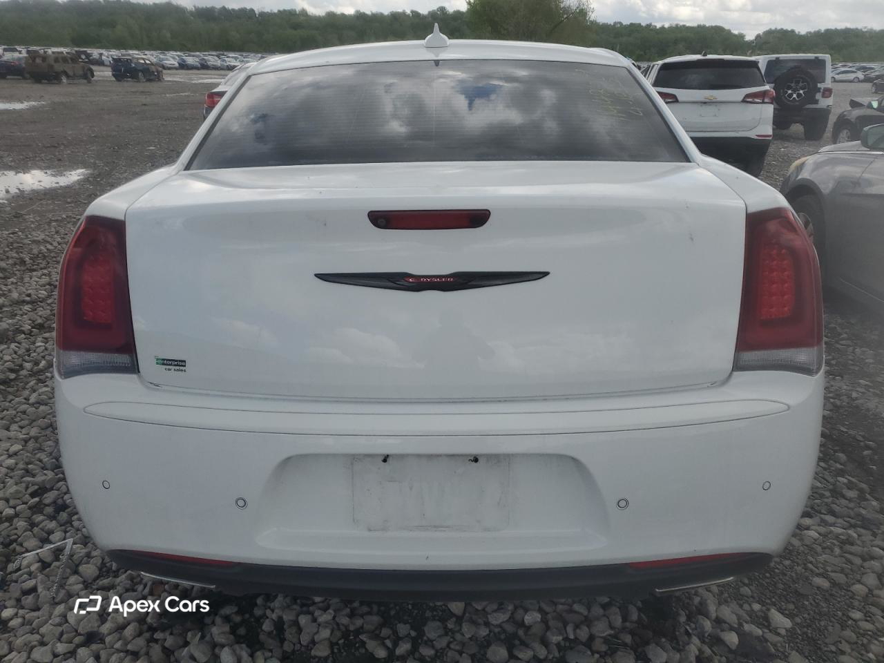 Chrysler 300 2021