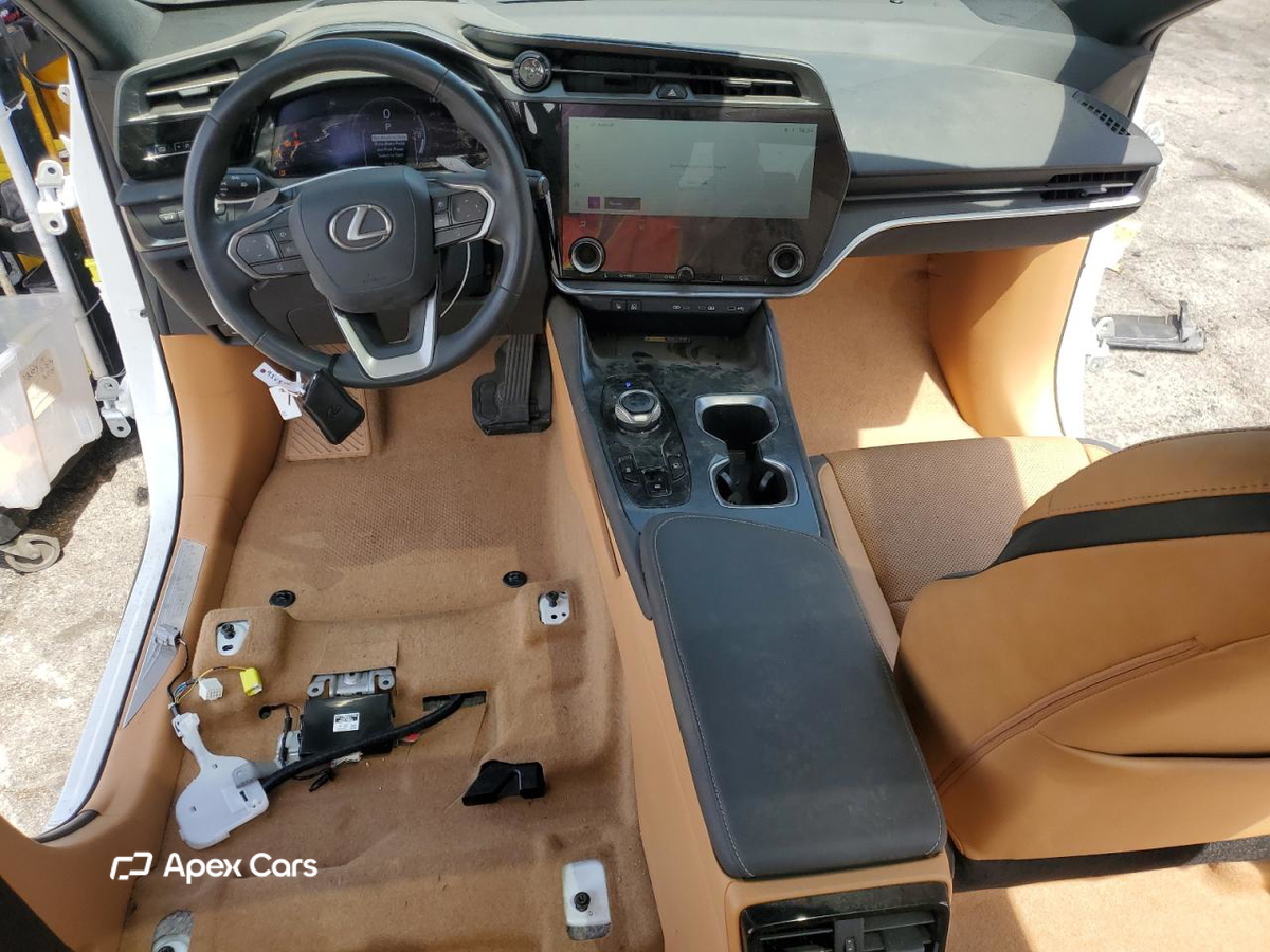 Lexus RZ 2023