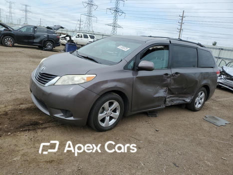 Toyota Sienna 2012 - Image 1 of 14