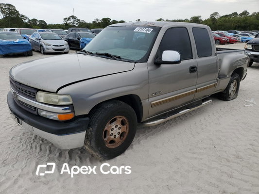 Chevrolet Silverado 2001 - Image 1 of 12