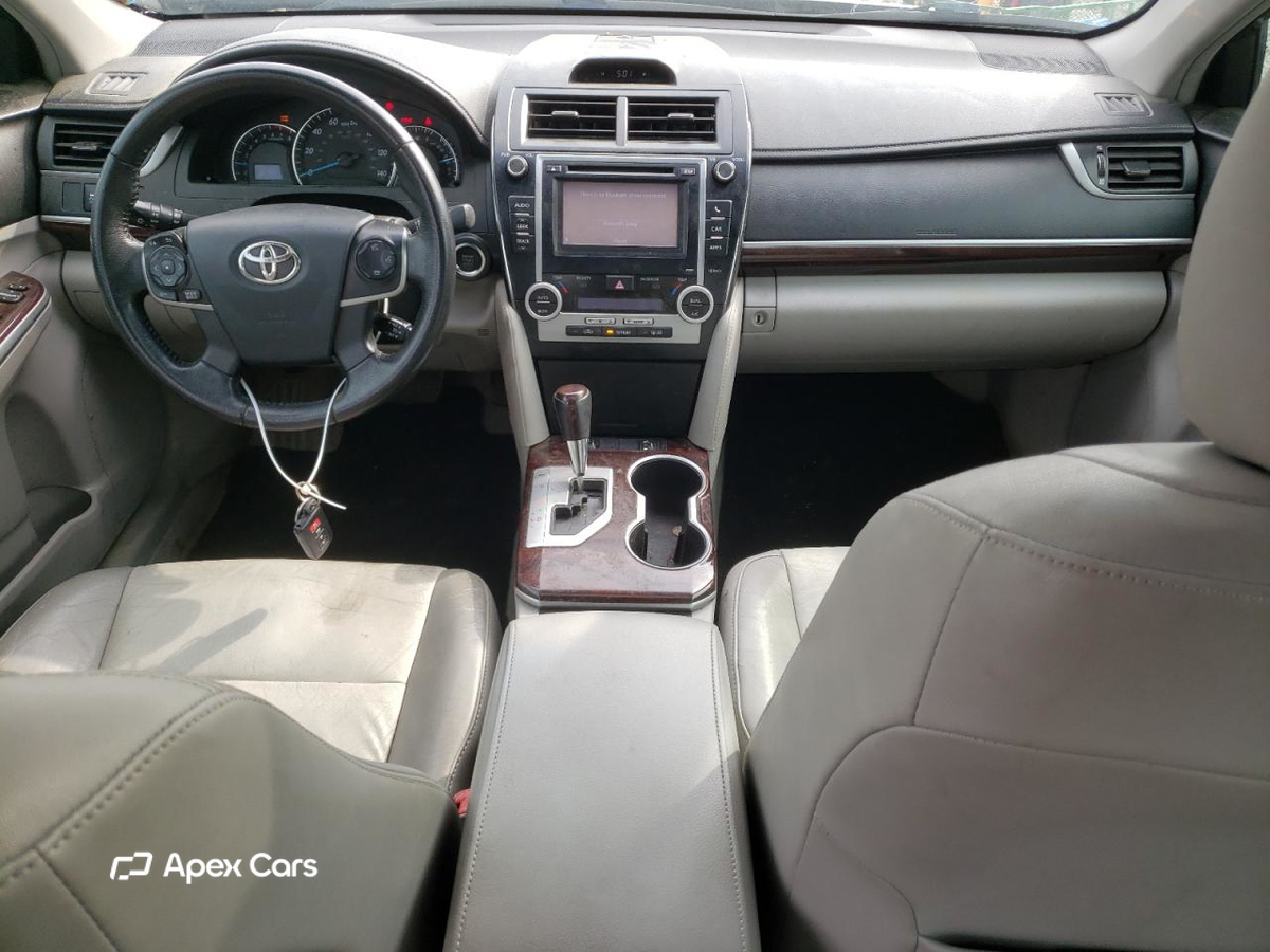 Toyota Camry 2012