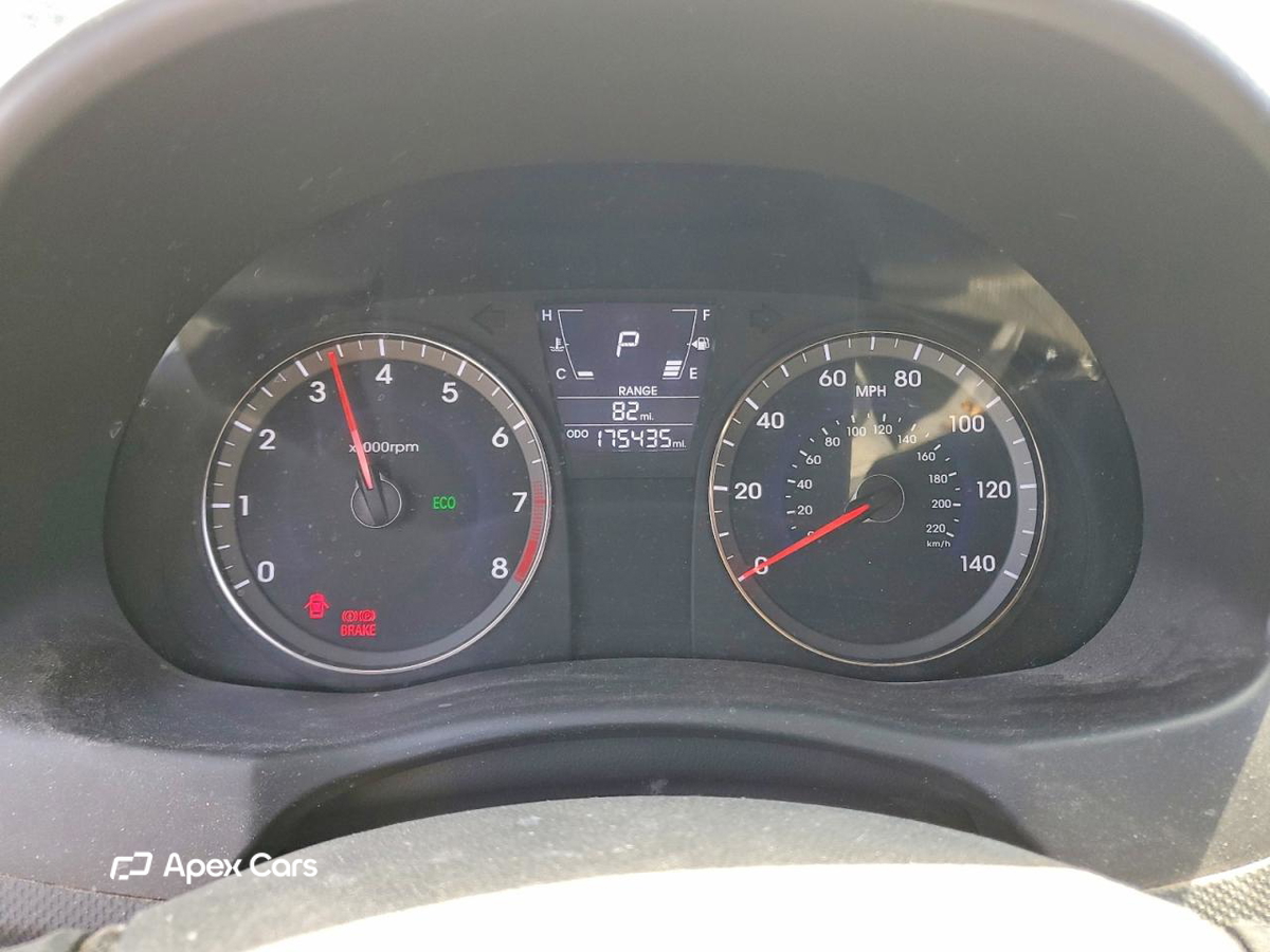 Hyundai Accent 2012