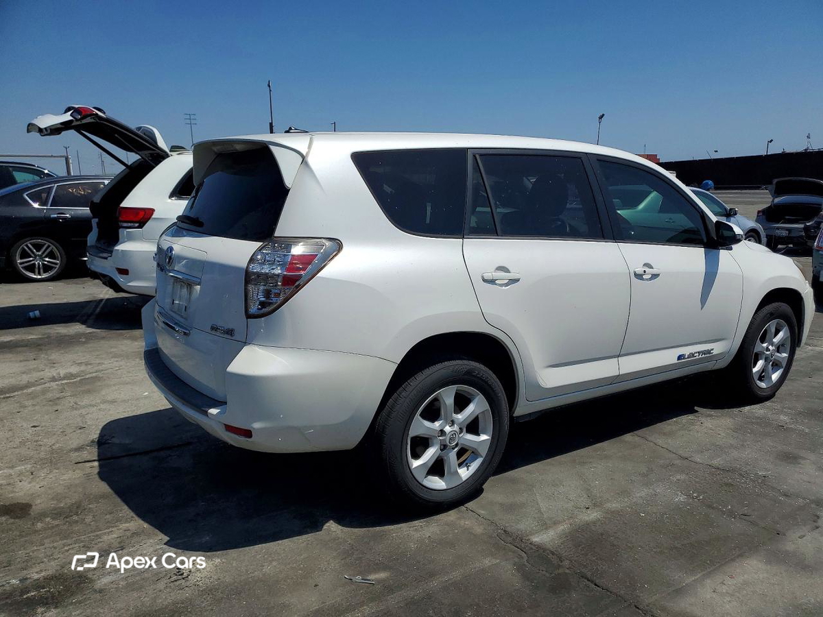 Toyota RAV 4 2014