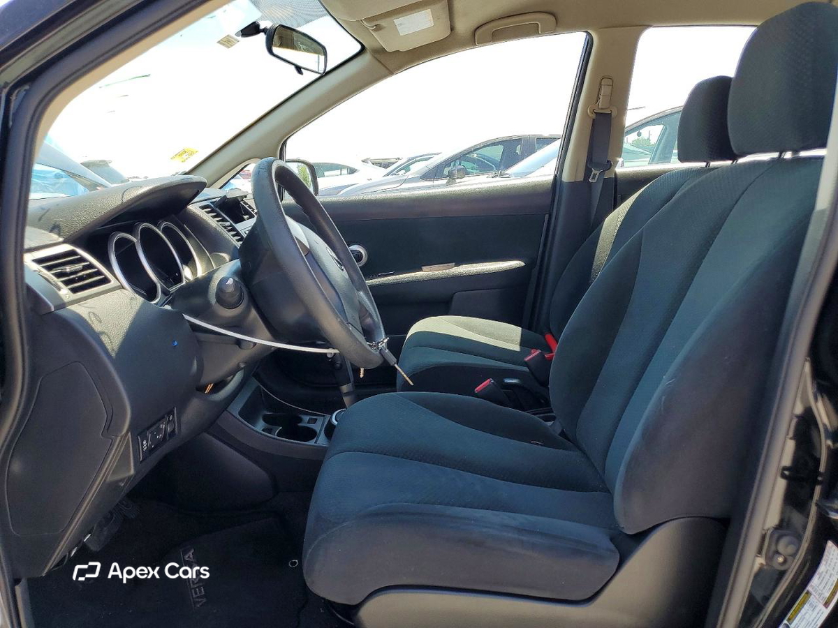Nissan Versa 2012