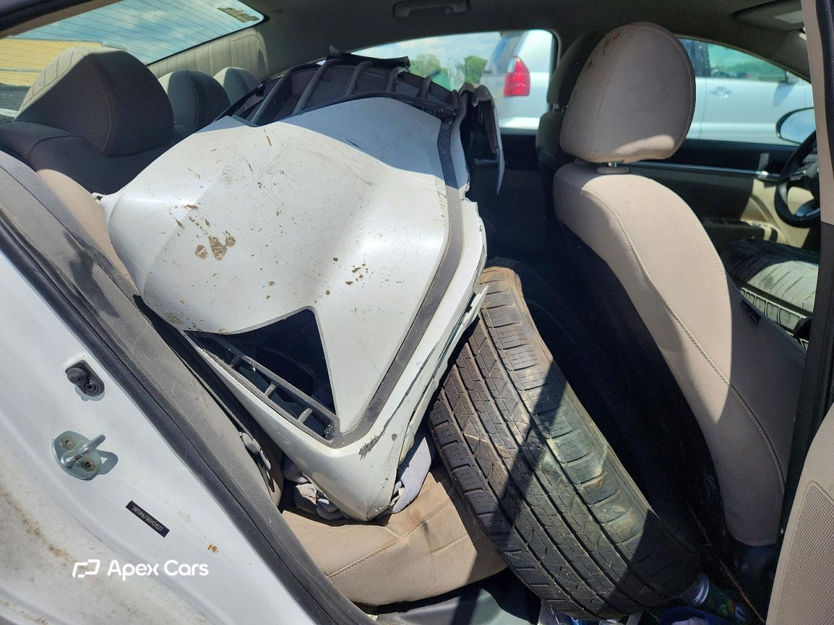 Hyundai Elantra 2019