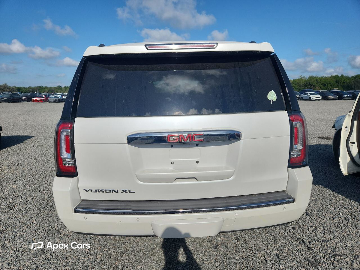 GMC Yukon 2016