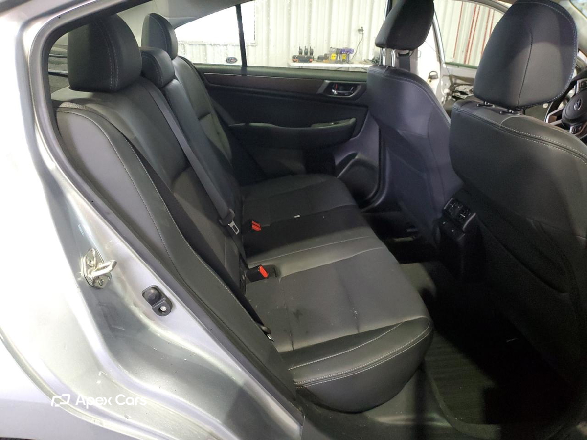 Subaru Legacy 2017