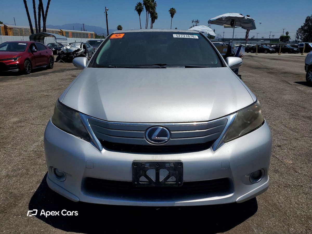 Lexus HS 2010