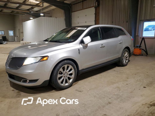 Lincoln MKT 2013 - Image 1 of 13
