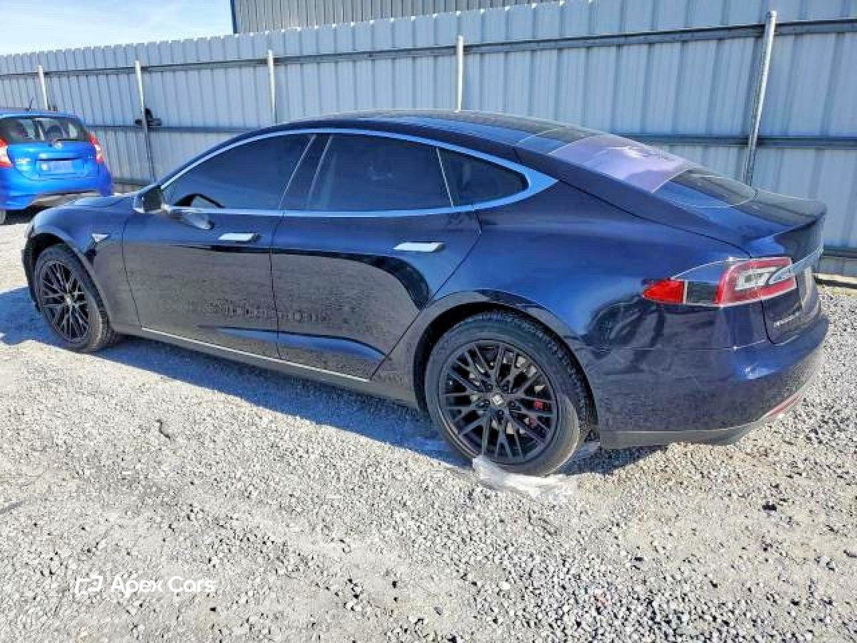 Tesla Model S 2013
