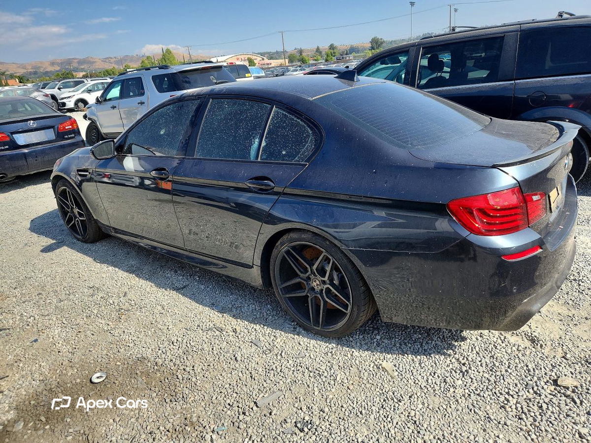 BMW M5 2016