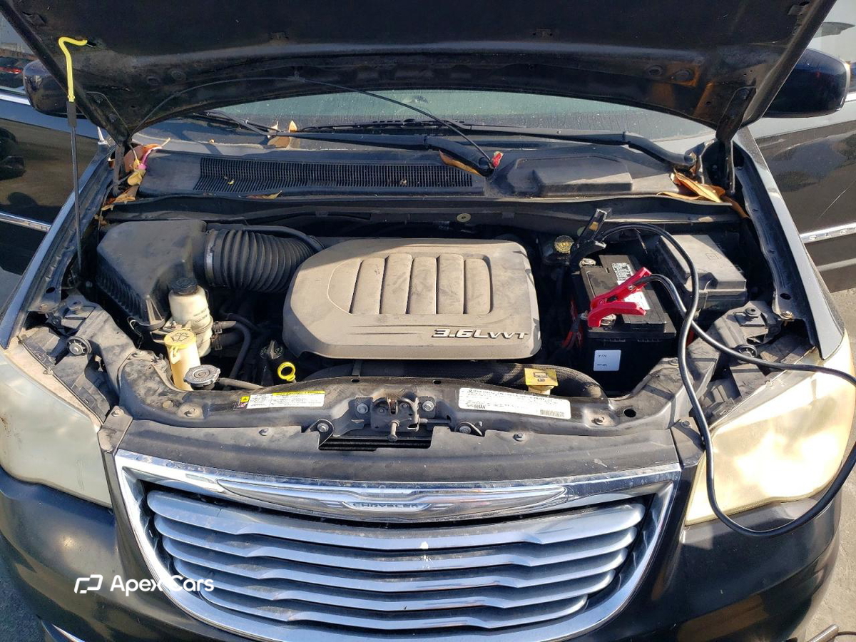 Chrysler Voyager 2012