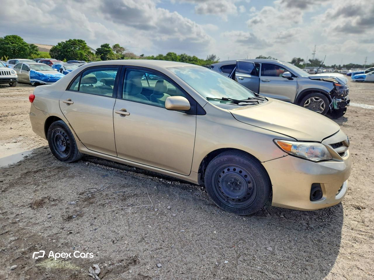 Toyota Corolla 2012