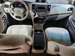 Toyota Sienna 2011