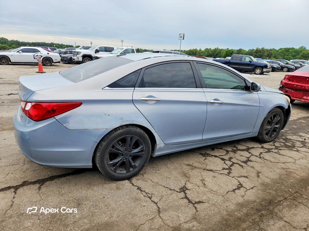 Hyundai Sonata 2011