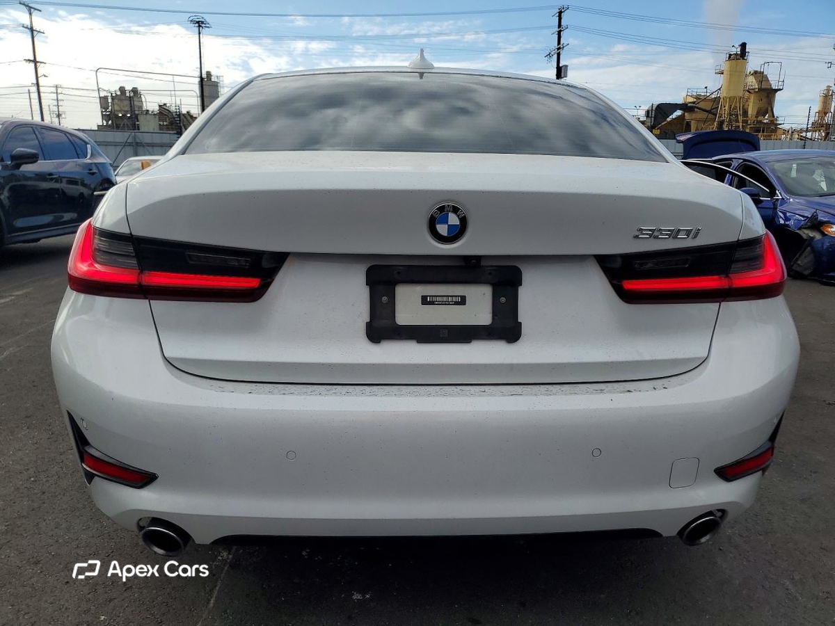 BMW Series 3 2022