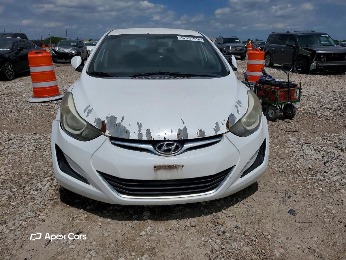Hyundai Elantra 2016