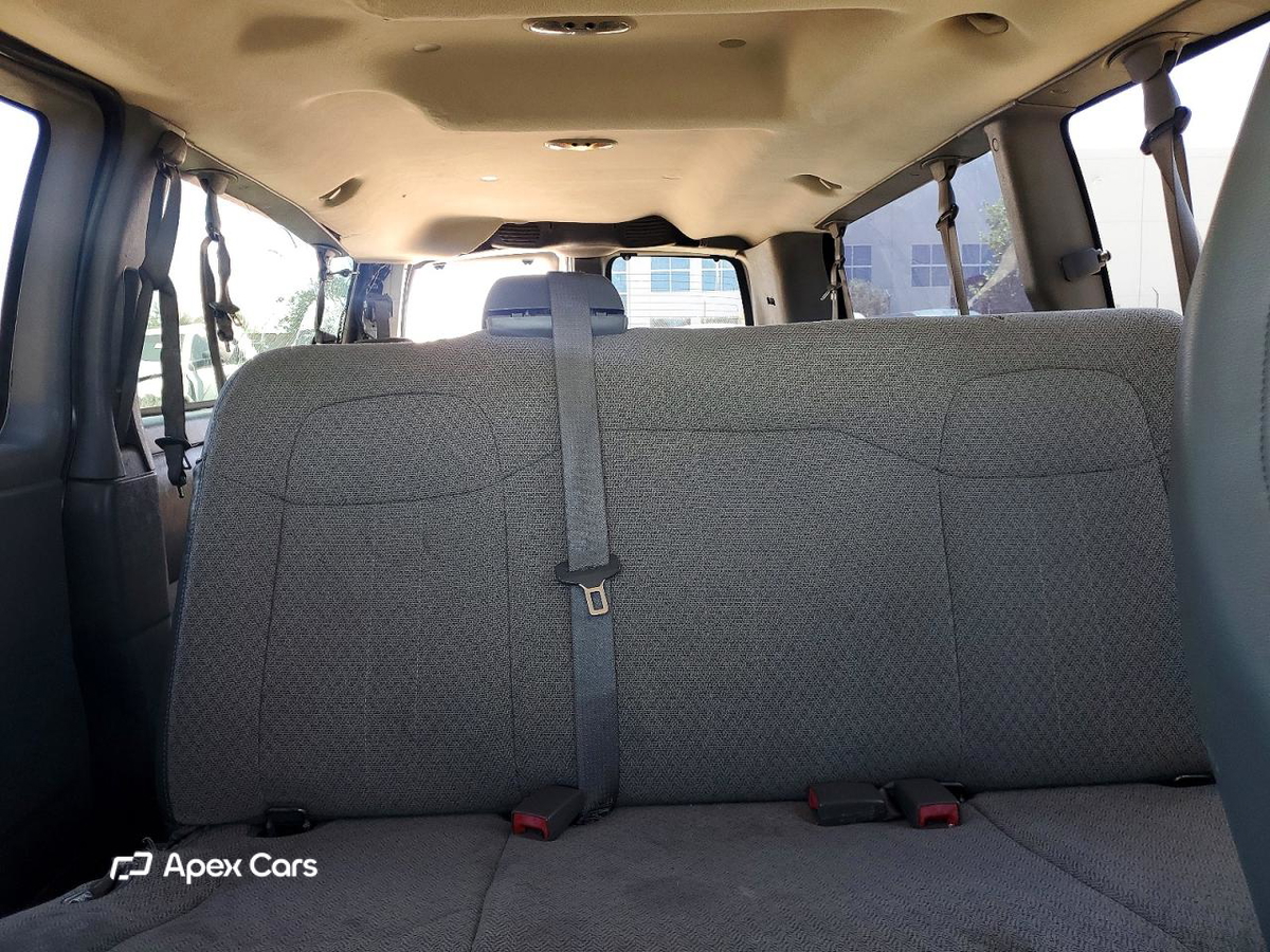 Chevrolet Express 2013