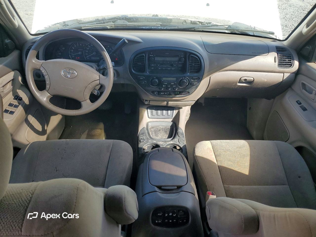 Toyota Sequoia 2005