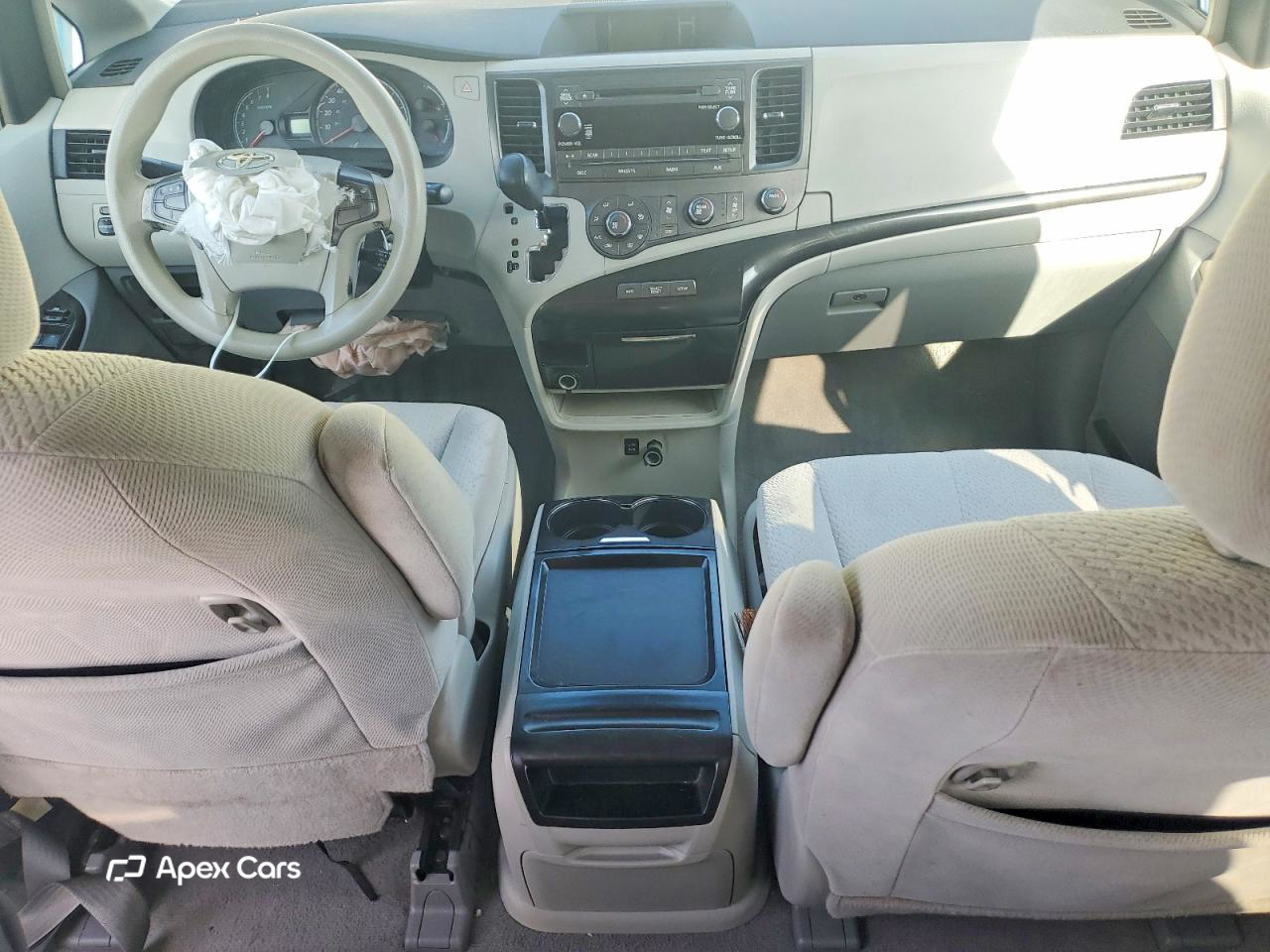 Toyota Sienna 2011