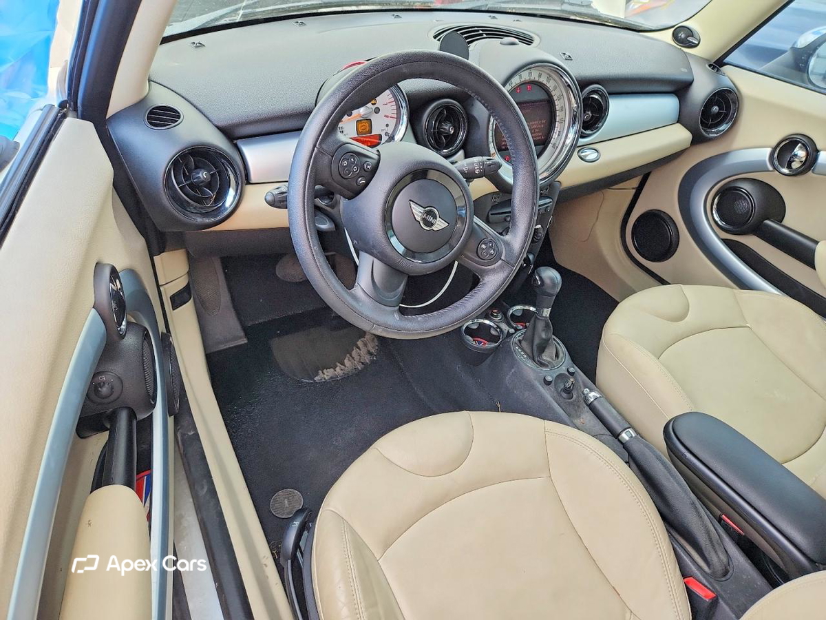 MINI Cooper 2013