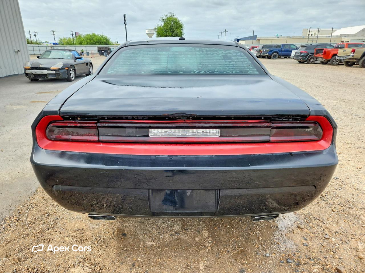 Dodge Challenger 2011