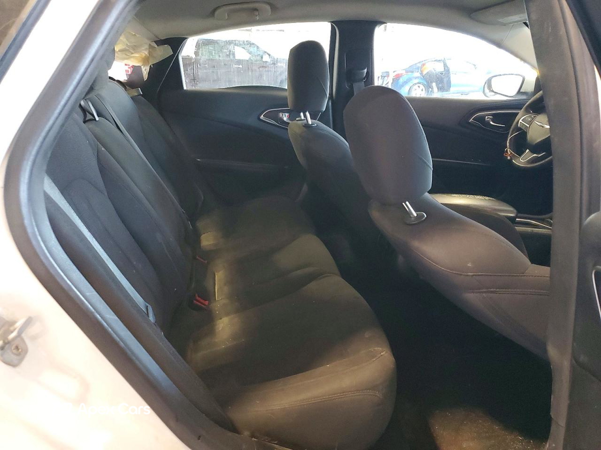 Chrysler 200 2015