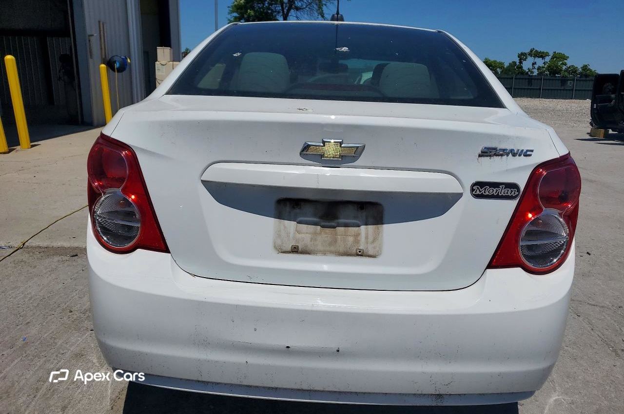 Chevrolet Sonic 2016