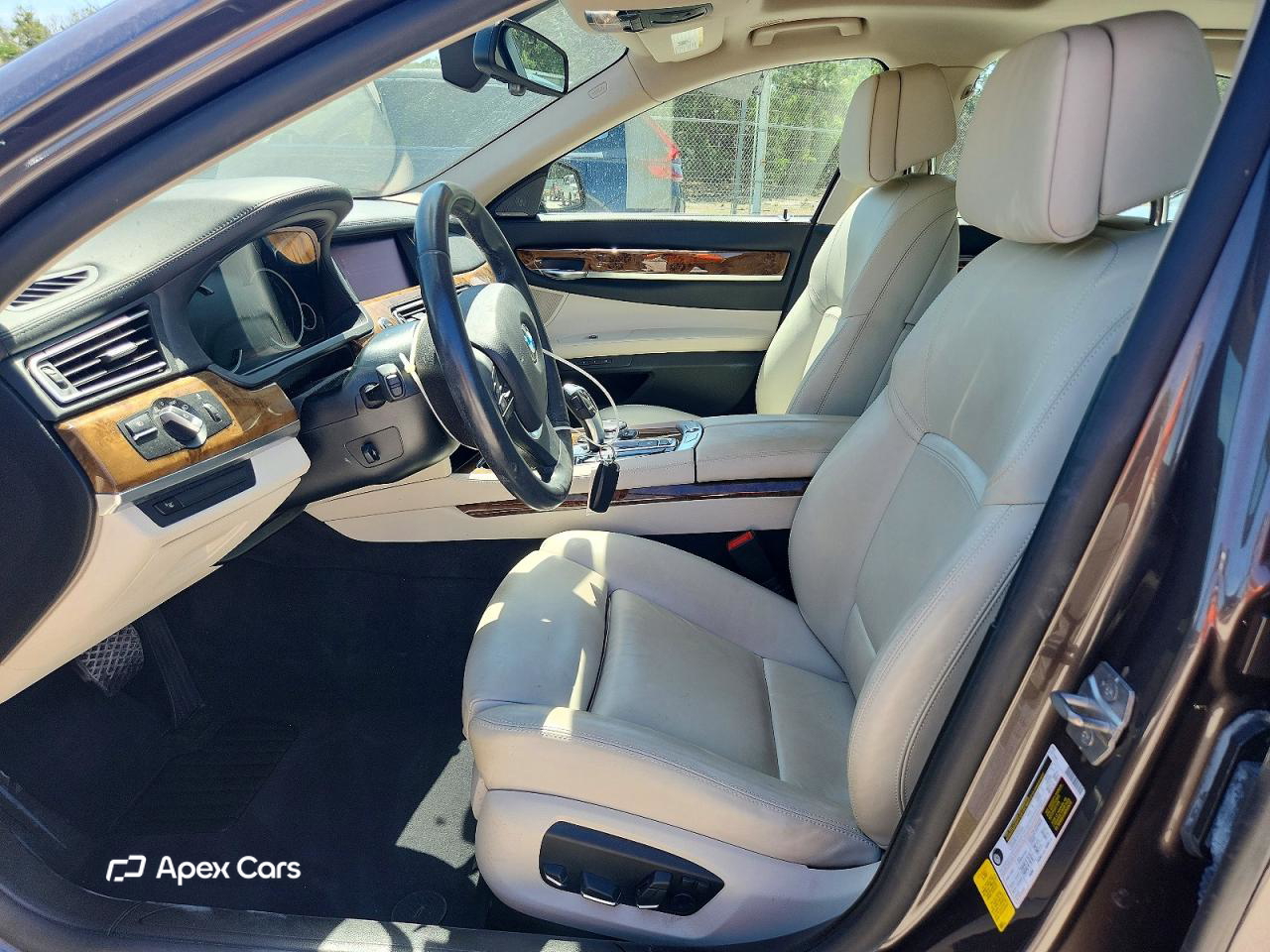 BMW Series 7 2015