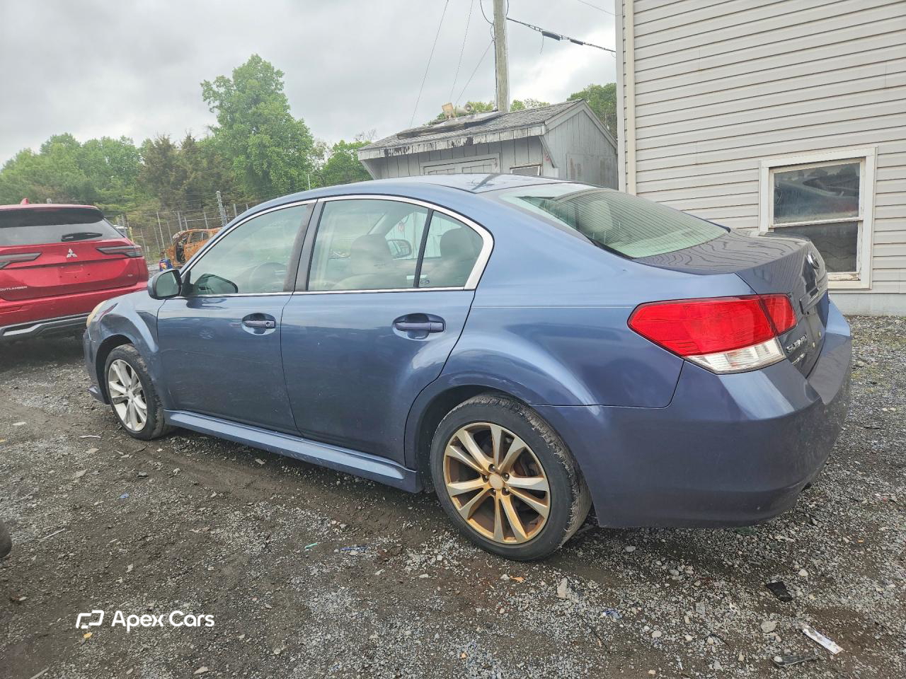 Subaru Legacy 2013