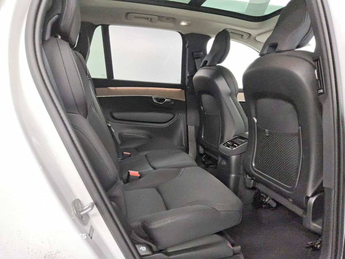 Volvo XC90 2025