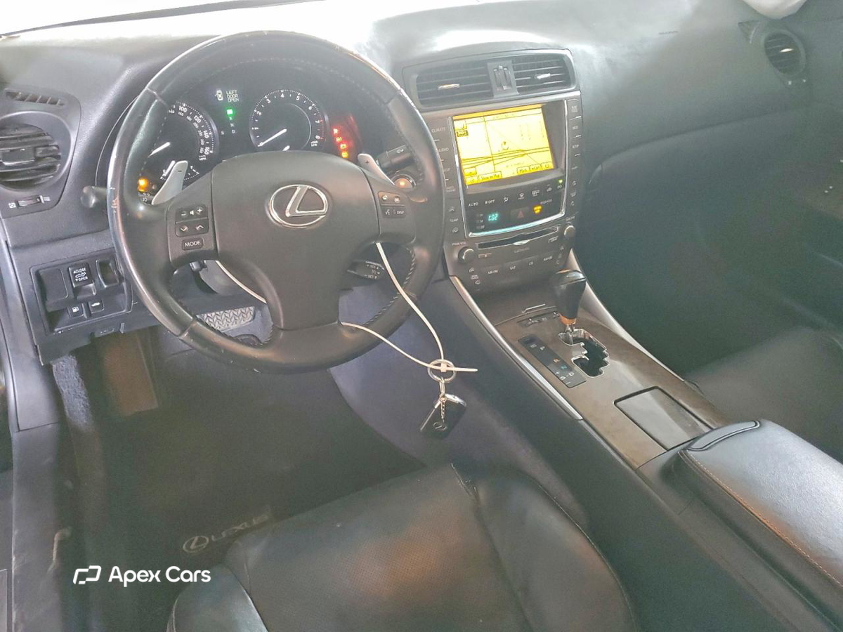 Lexus IS 2010