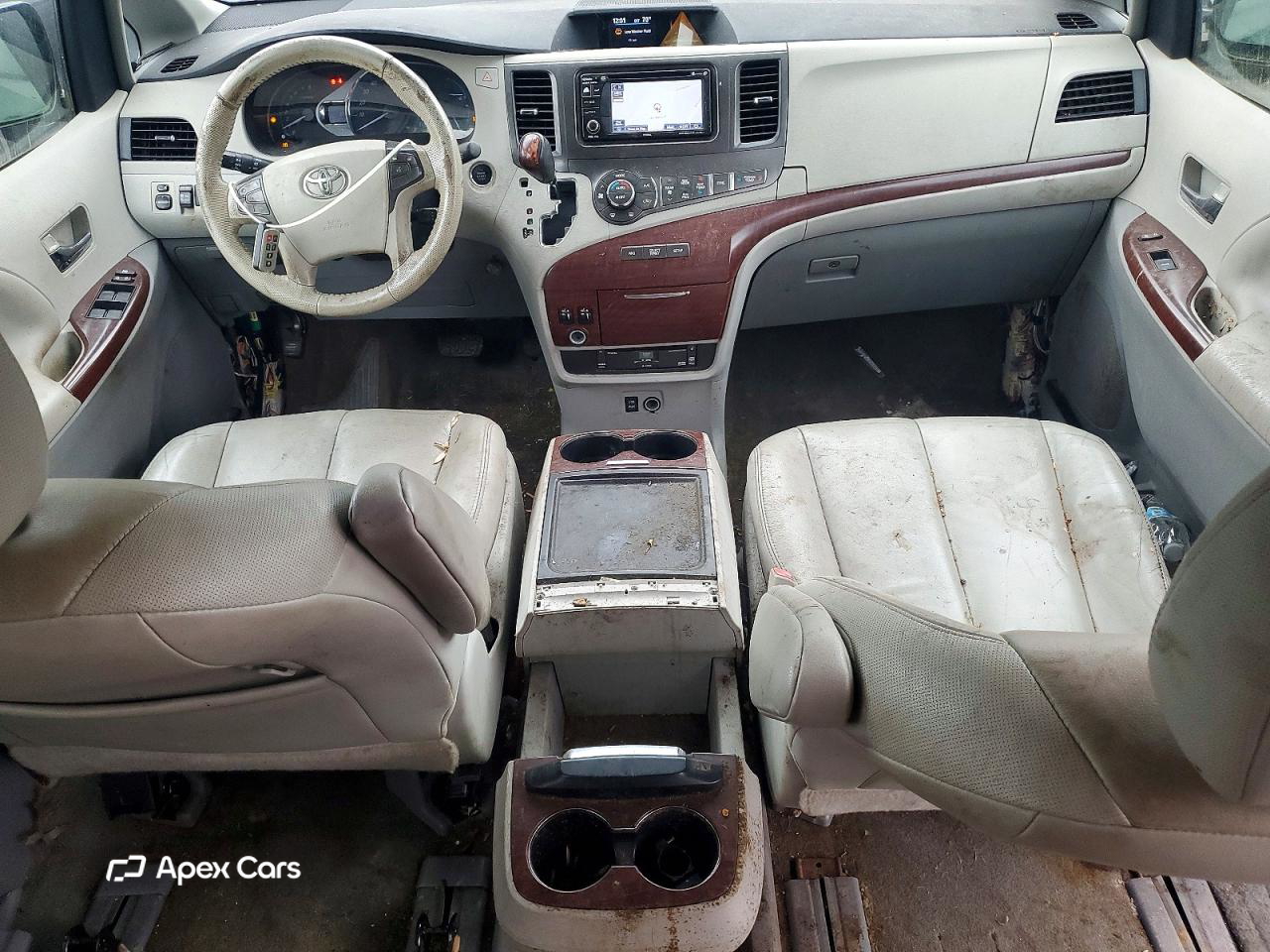 Toyota Sienna 2014