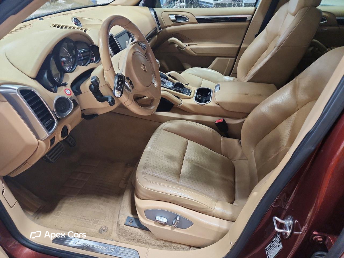 Porsche Cayenne 2012