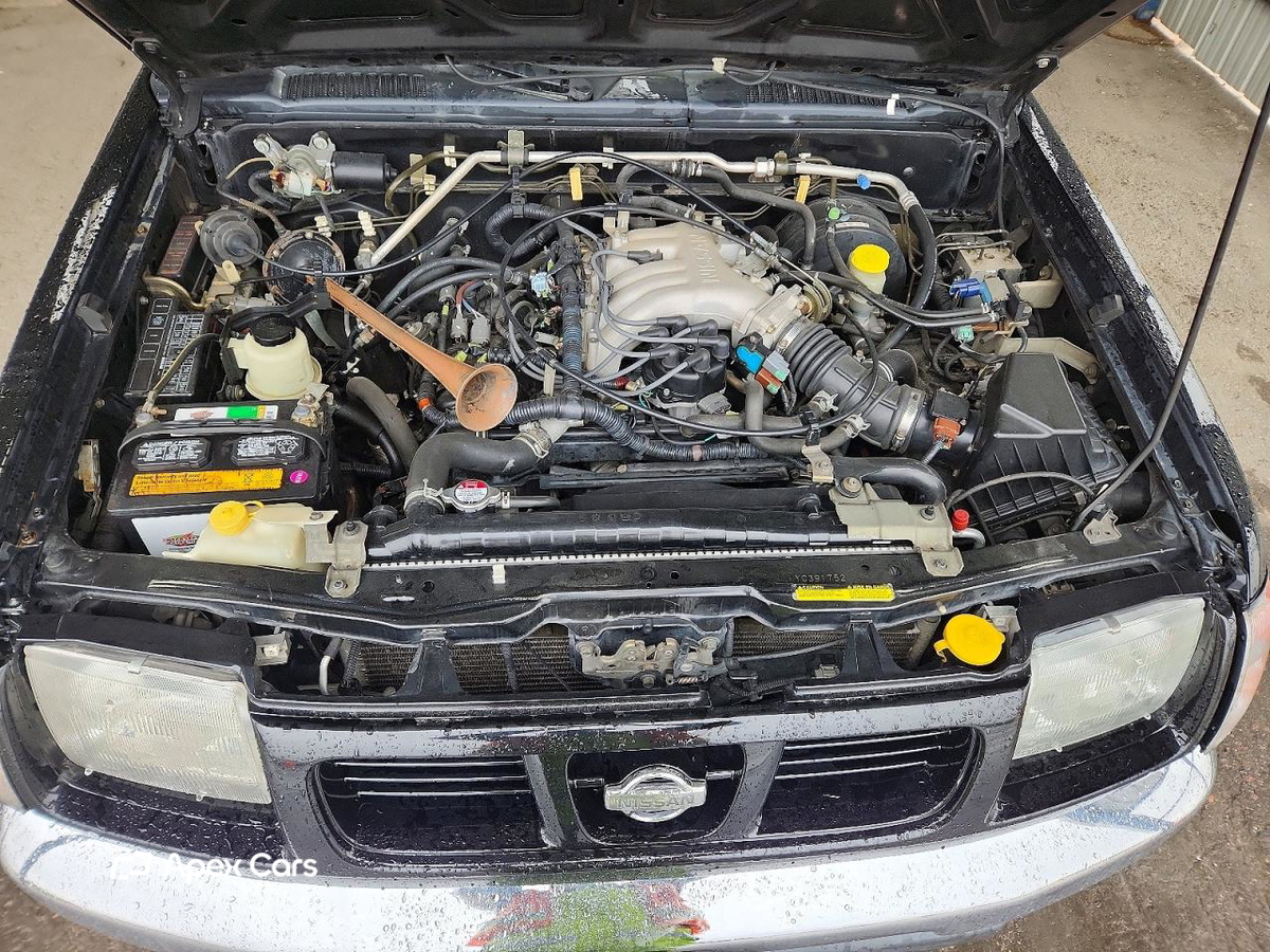 Nissan Navara (Frontier) 2000
