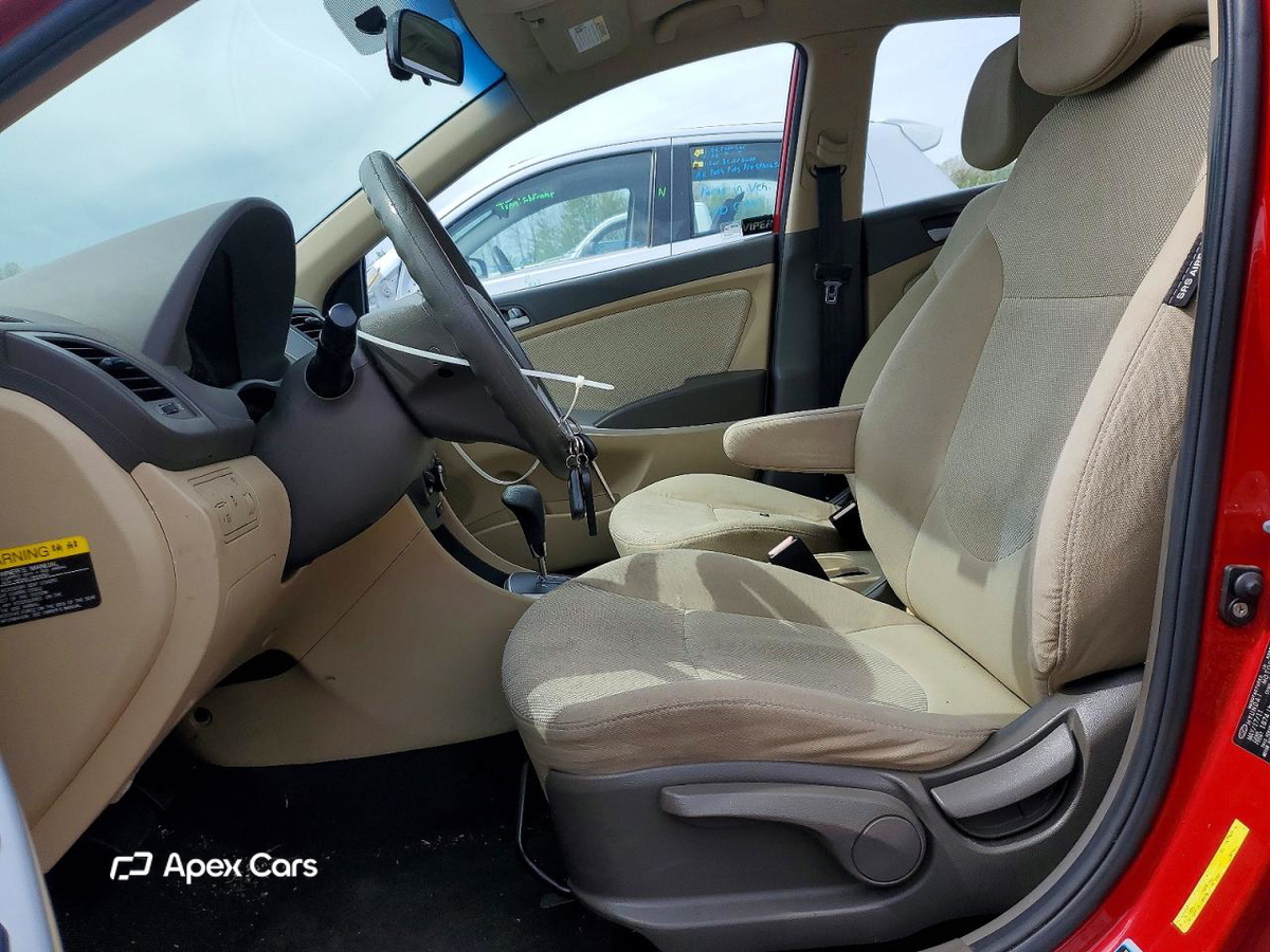 Hyundai Accent 2012
