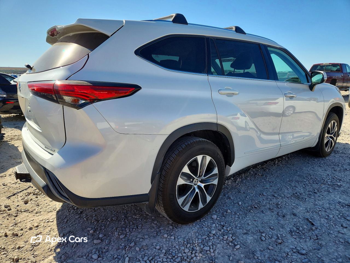 Toyota Highlander 2021