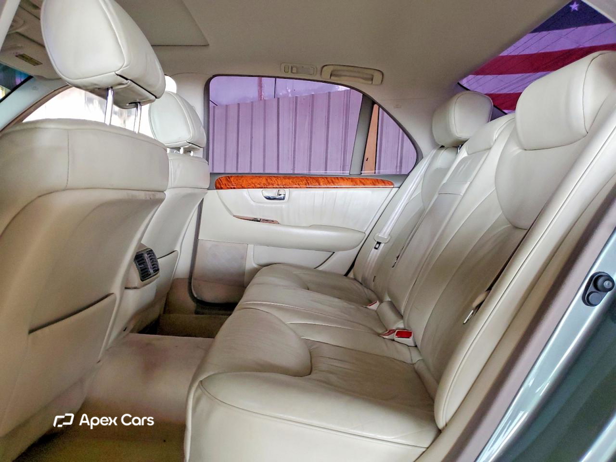 Lexus LS 2002