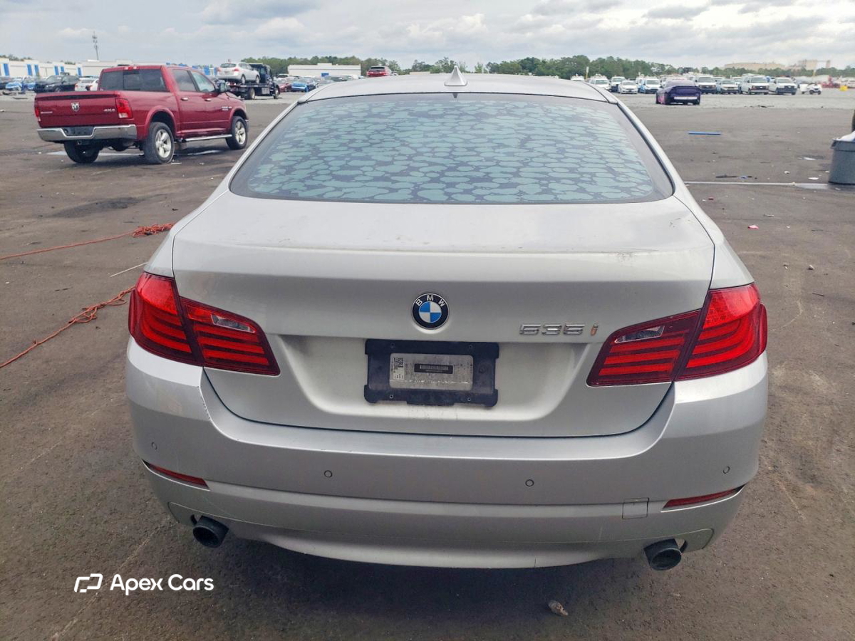 BMW Series 5 2011
