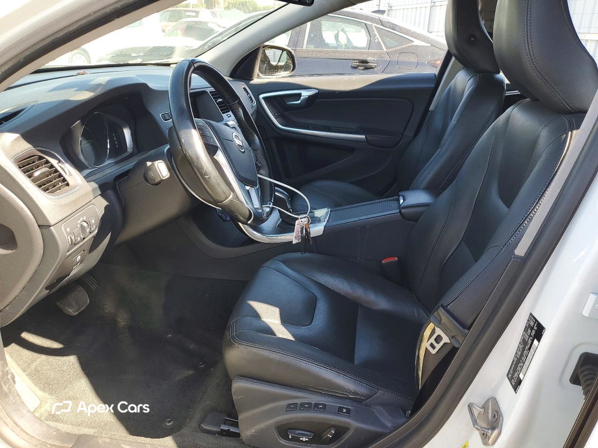 Volvo V60 2015