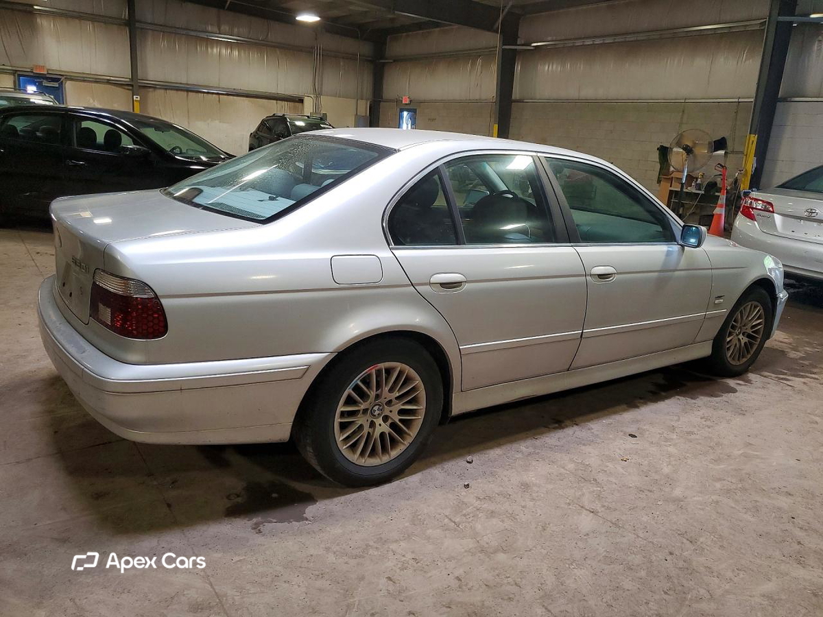 BMW Series 5 2001