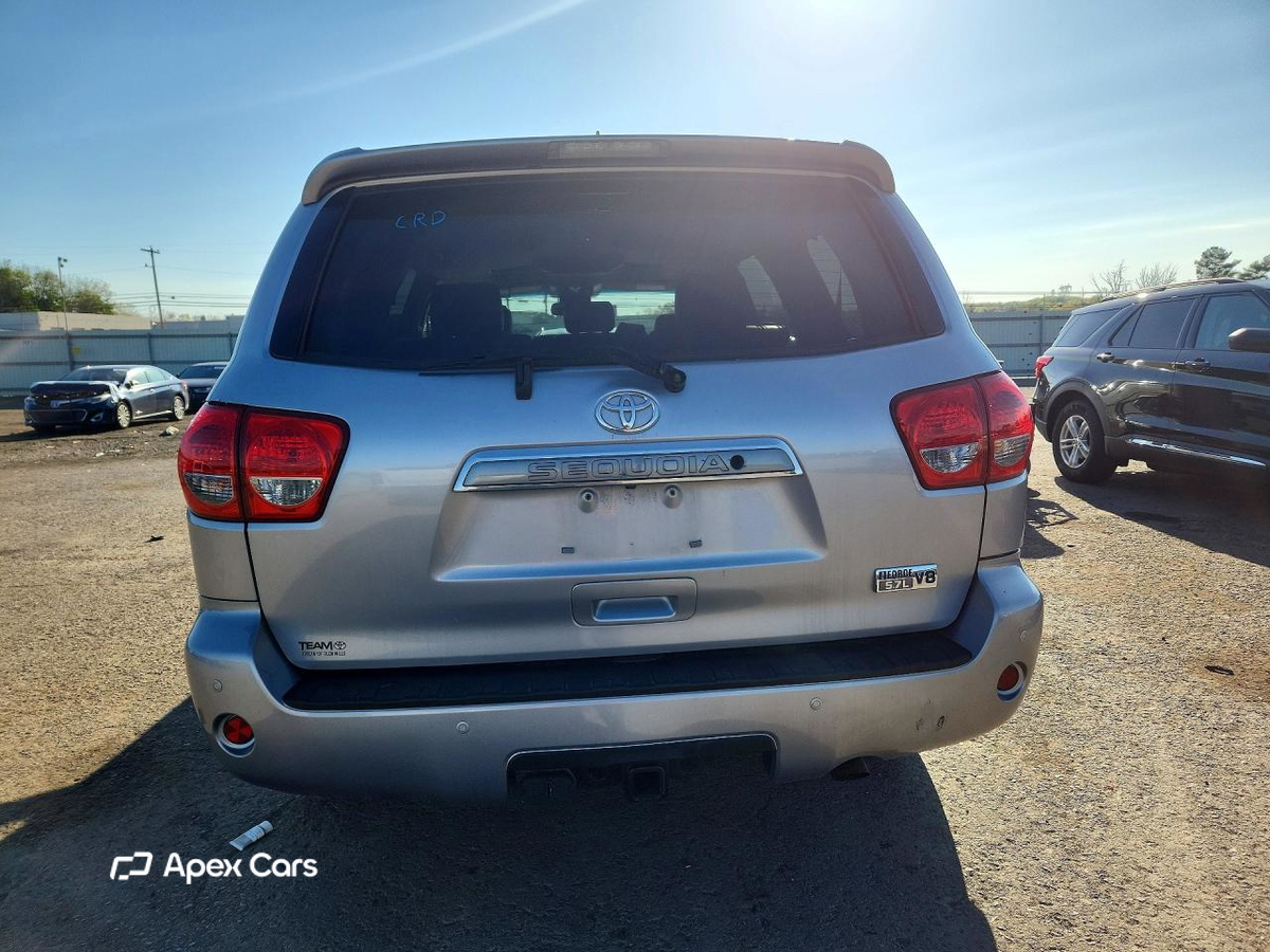 Toyota Sequoia 2015