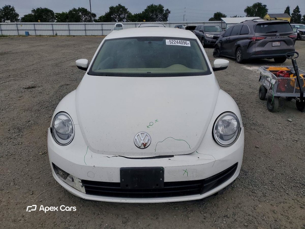 Volkswagen Beetle 2014