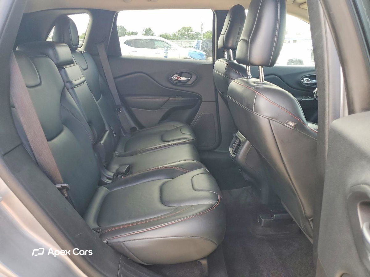 Jeep Cherokee 2016